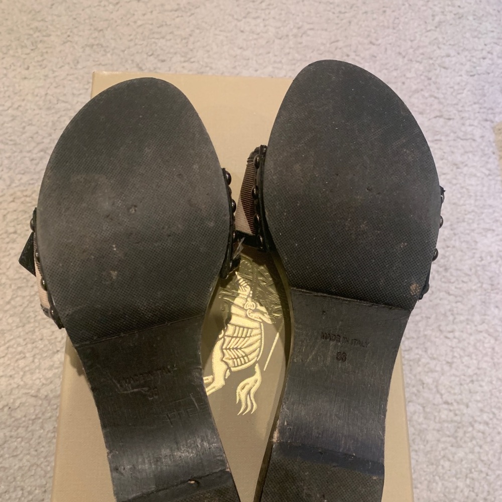 Vintage Burberry Sandals - Picture 3 of 5